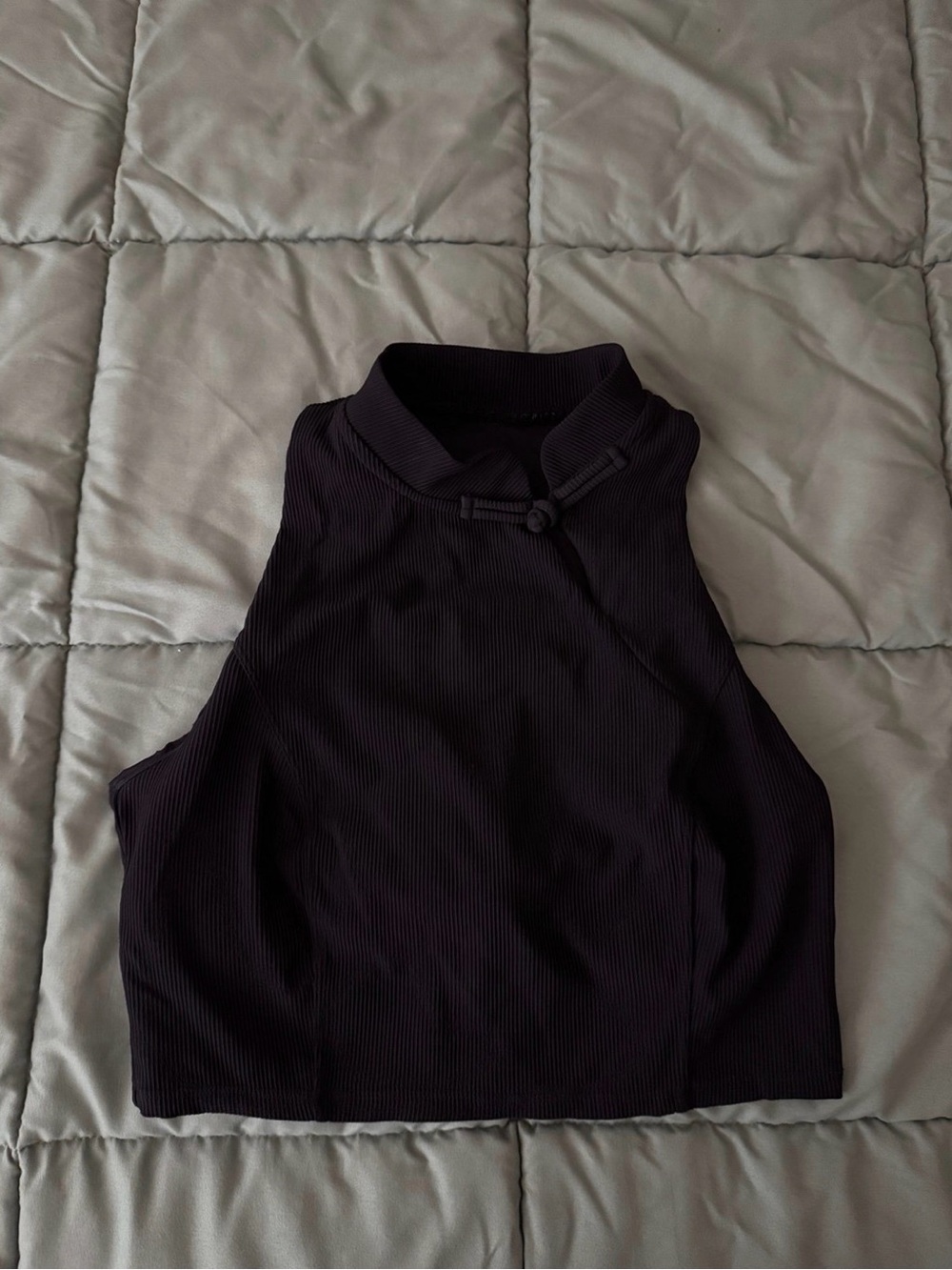 SHEIN Black Ribbed High Neck Crop Top